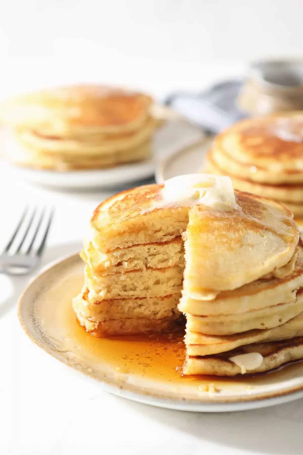 The-Speckled-Palate-Classic-Homemade-Pancakes-Image-kopia