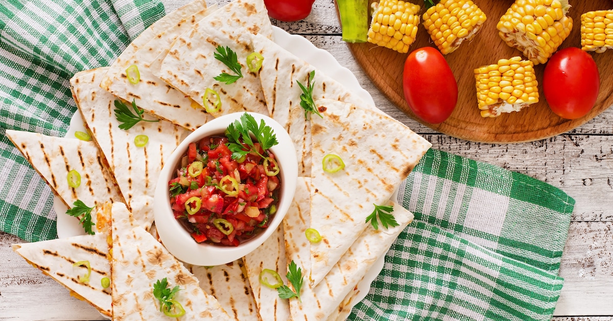 mexican-quesadilla-wrap-with-chicken-corn-sweet-pepper-salsa