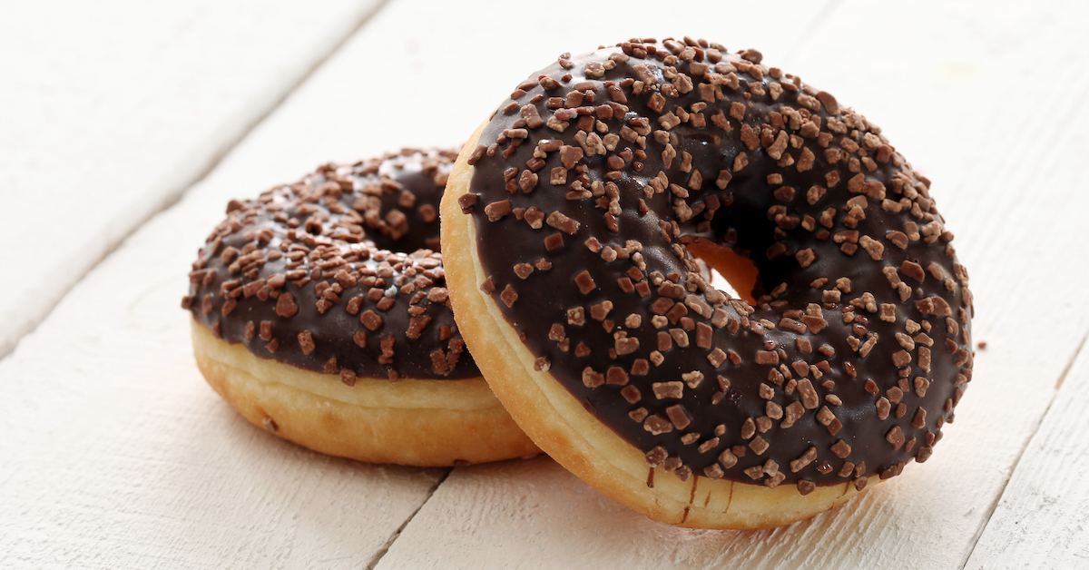 fresh-tasty-donuts-with-chocolate-glaze
